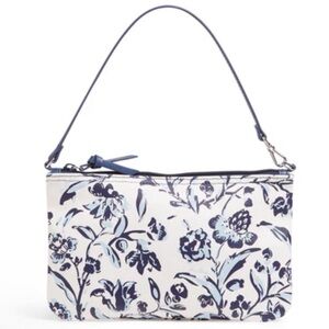 Vera Bradley NWT Perennially Cream Large Convertible Wristlet